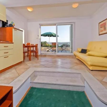 In With A Sea View, Terrace, Air Conditioning, Wifi 201-5 Apartman