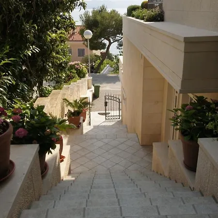 Apartman In With A Sea View, Terrace, Air Conditioning, Wifi 201-5 *